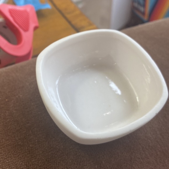 Bisque numbered floral box. Bisque flowers styled like Capodimonte. - Picture 9 of 10